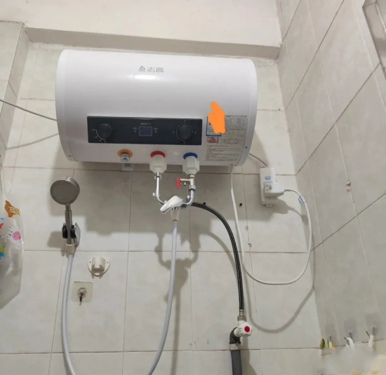 電熱水器除了空氣開關(guān)、隔電墻還要注重這四處