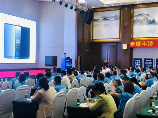 步履不婷 向新出發 四川歐意新品發布暨銷售培訓會議盛大召開