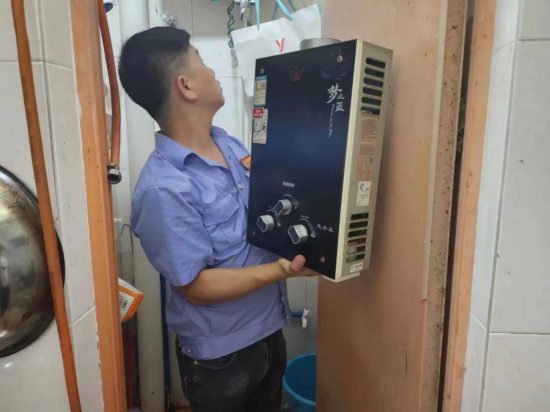 集中銷毀!江高街坊,請不要再使用這類熱水器!